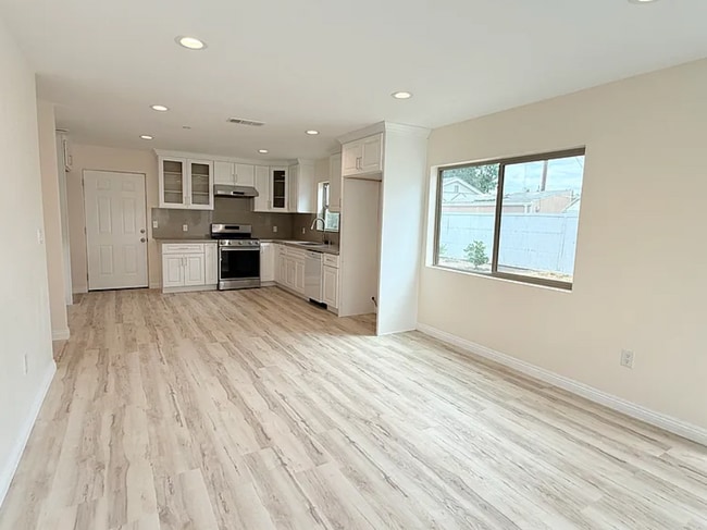 Building Photo - 15711 Fairgrove Ave