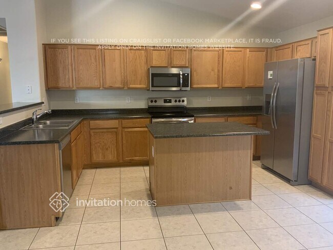 Foto del edificio - 460 W Gascon Rd