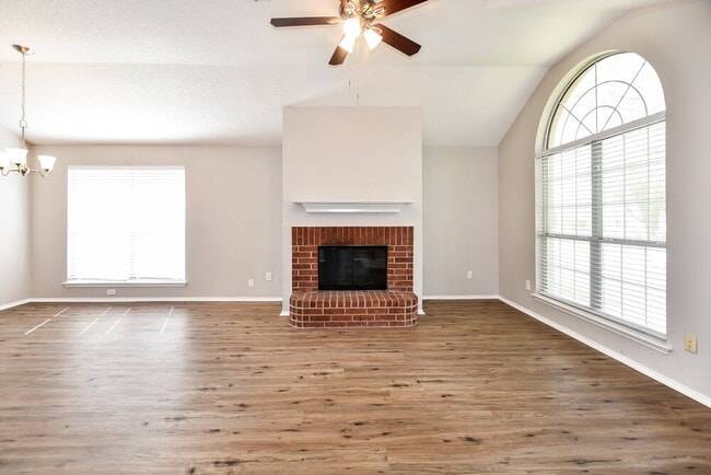 Building Photo - 2632 Bent Brook Dr