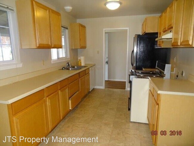Building Photo - 3 br, 2.5 bath House - 4633 Morpheus Lane