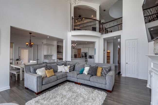 Foto del edificio - 8 Cypress Point Ct