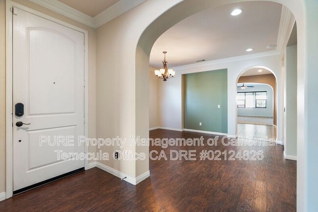 Foto del edificio - 46342 Lone Pine Dr