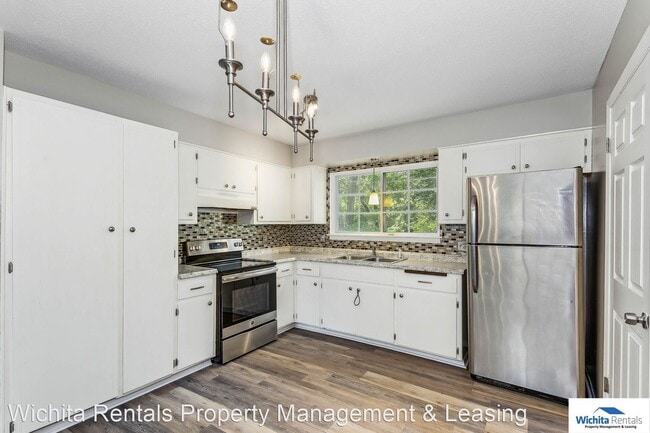 Foto del edificio - 3 br, 1 bath House - 1015 N. Elm