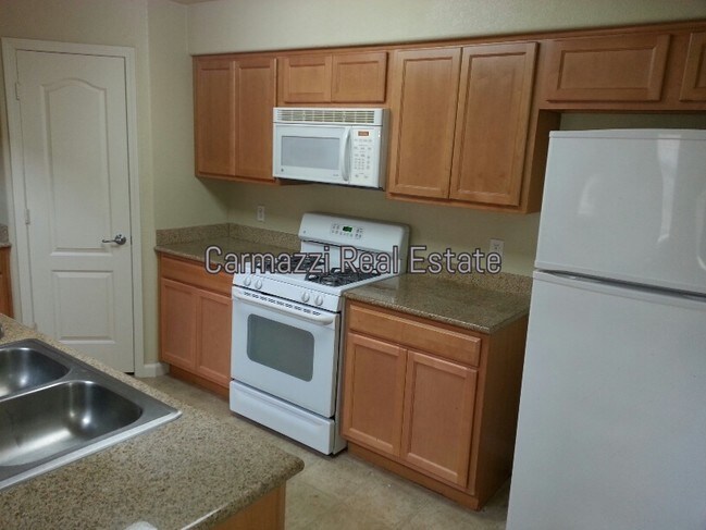 Building Photo - 5552 Tares Cir