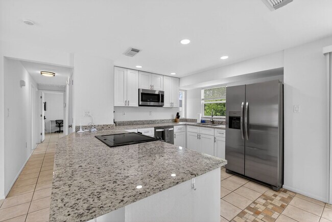 Foto del edificio - 1057 Tropical Ave NW