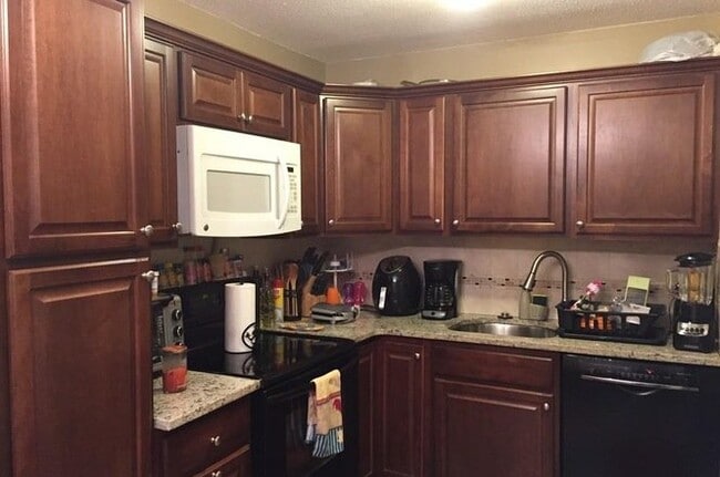 Photo - 77 L Nicholas Rd Apartment