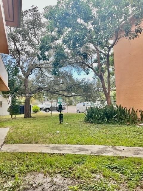 Building Photo - 6900 SW 39th St