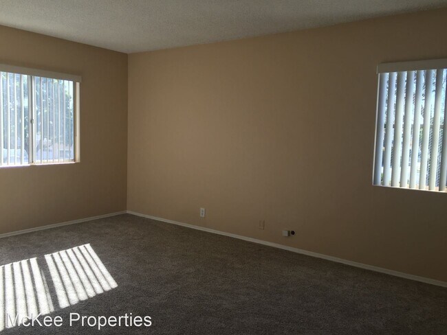 Building Photo - 860 Olive Ave