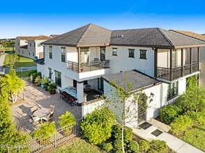 Building Photo - 7103 Vista Hermosa Dr