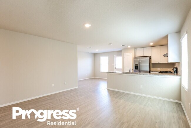 Building Photo - 10631 Borlaug St