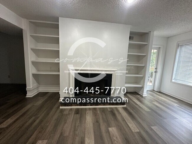 Foto del edificio - 592 Emory Oaks Way