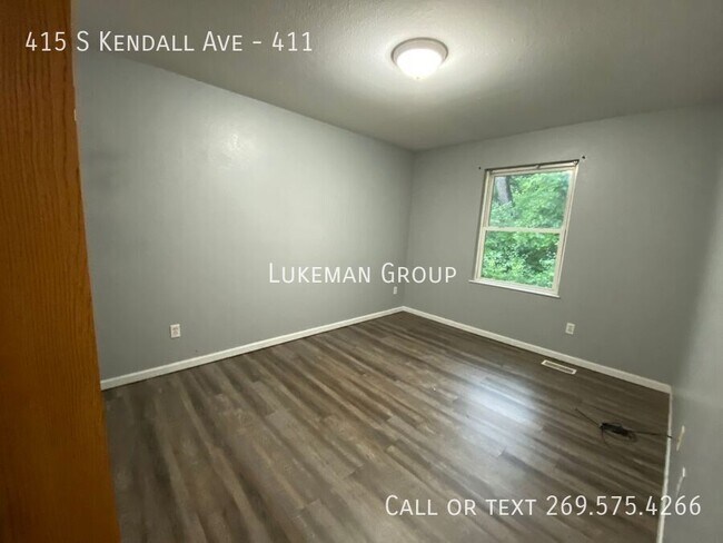 Foto del edificio - 415 S Kendall Ave