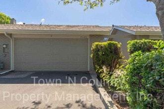 Building Photo - 19120 Creekside Pl