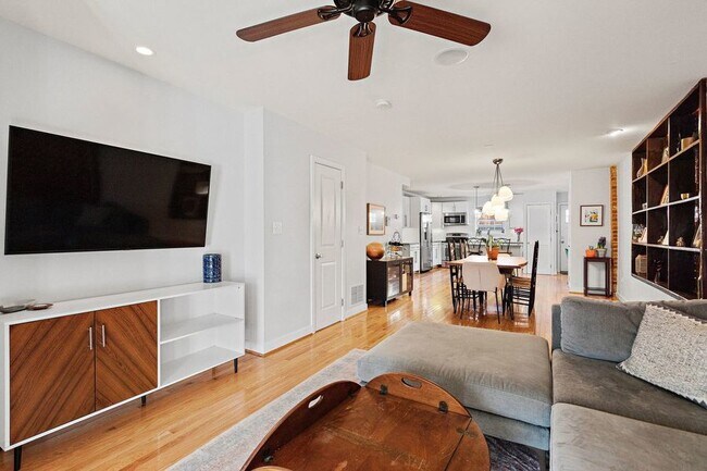 Foto del edificio - 136 Quincy Pl NE