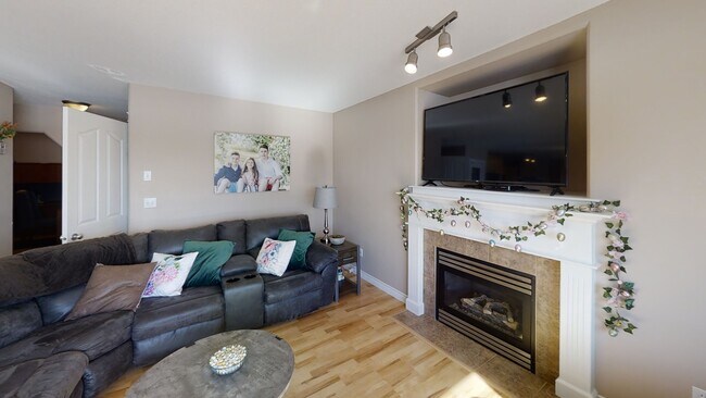 Photo du bâtiment - 9301 Lakeland Dr