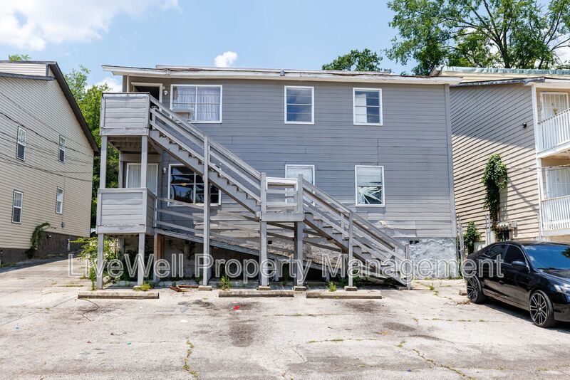 Primary Photo - 8017 1st Ave S