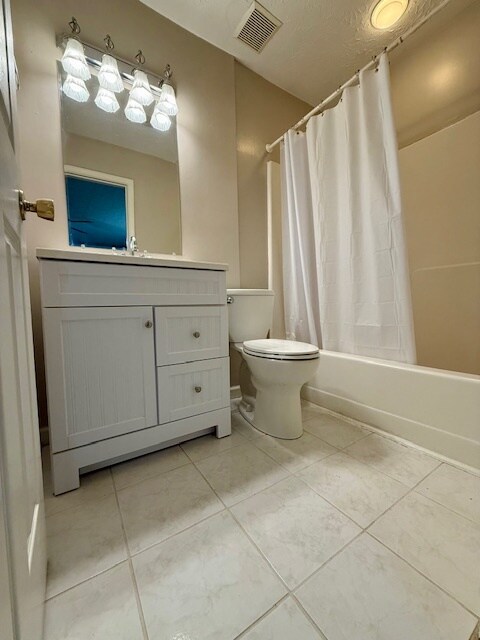 Baño principal - 516 Dabney Dr