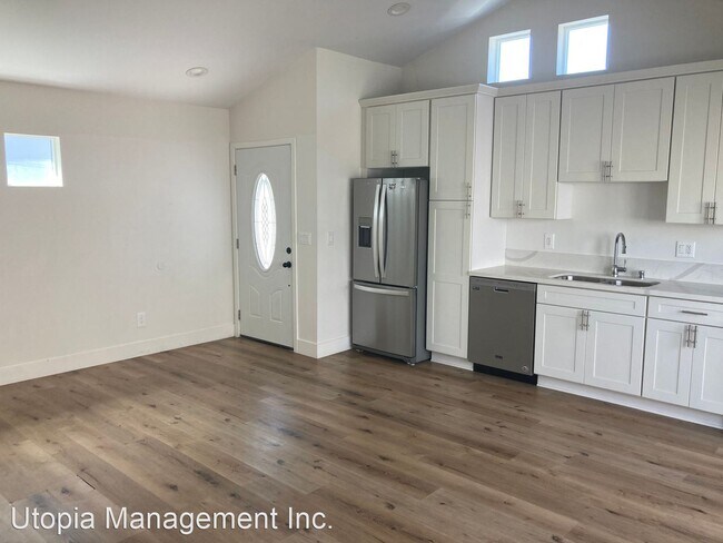 Building Photo - 1 br, 1 bath House - 2129 S Sycamore