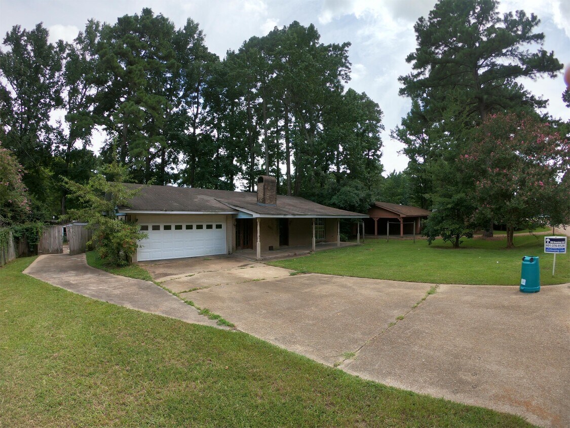Primary Photo - 406 Turtle Creek Dr