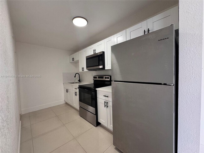 Foto del edificio - 541 E 38th St
