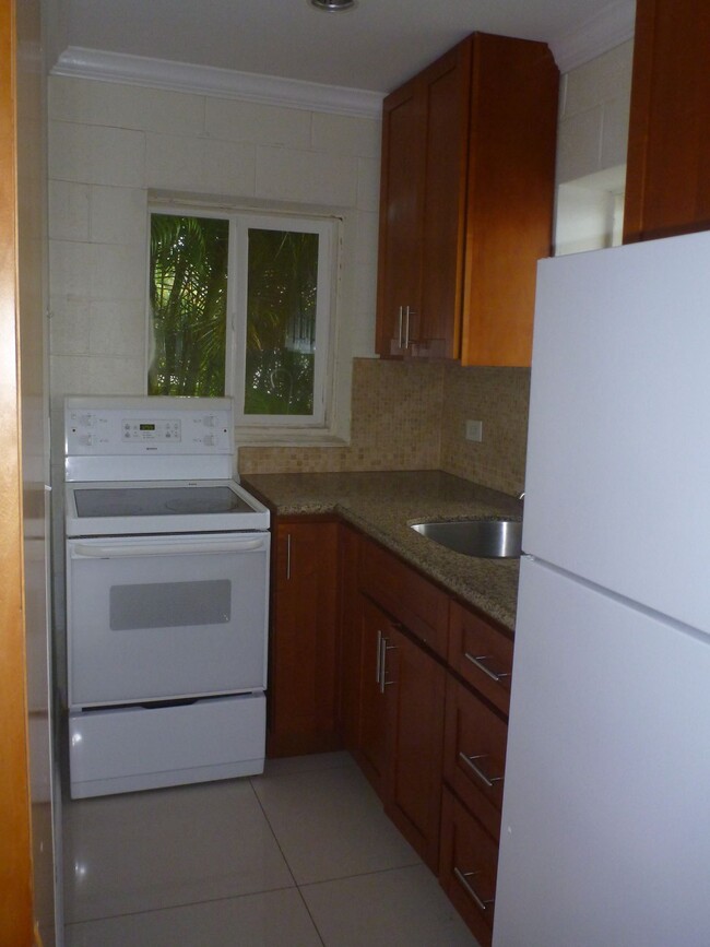 Foto del edificio - 5152 Maunalani Cir
