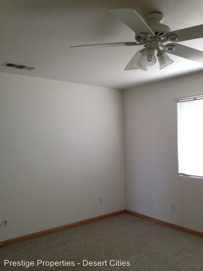 Foto del edificio - 6548 Quail Spring Ave