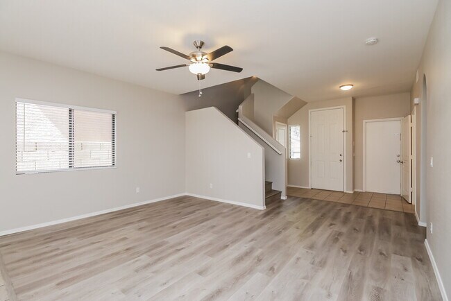 Foto del edificio - 815 W St Charles Ave