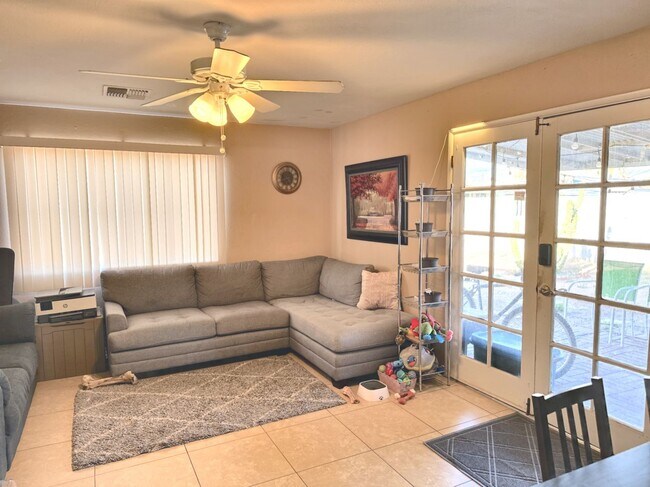 Foto del edificio - OPEN HOUSE --TODAY --    8-2-25  12-1PM; R...
