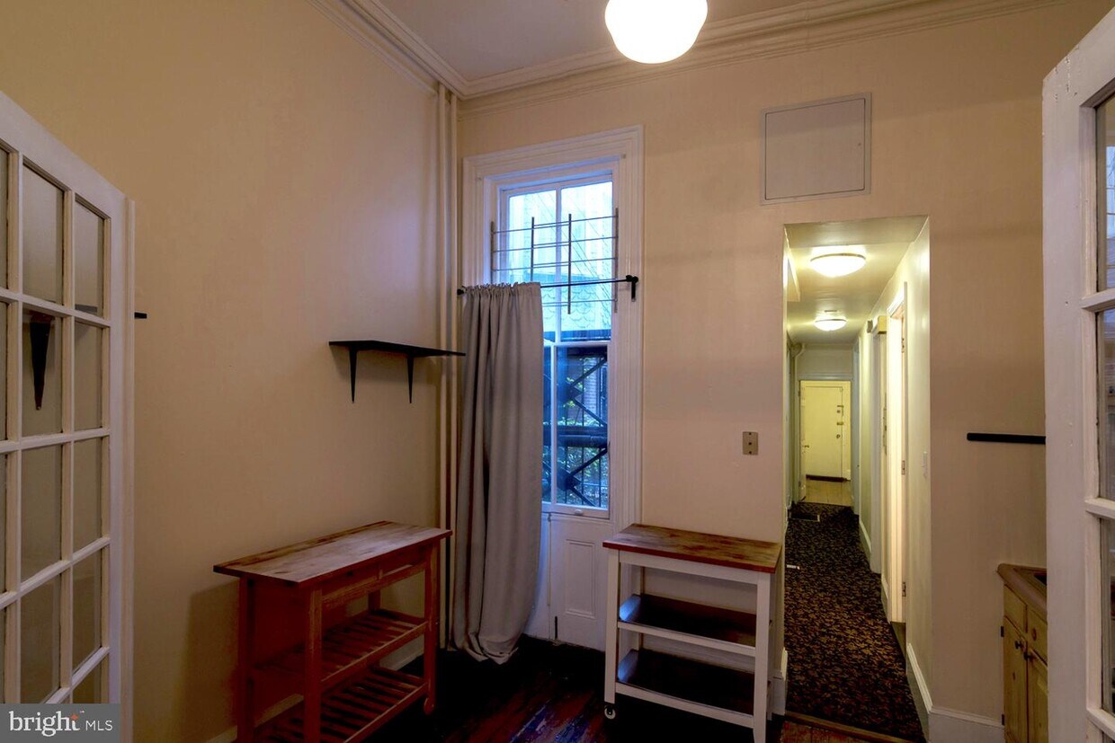 Primary Photo - 409 S 22nd St