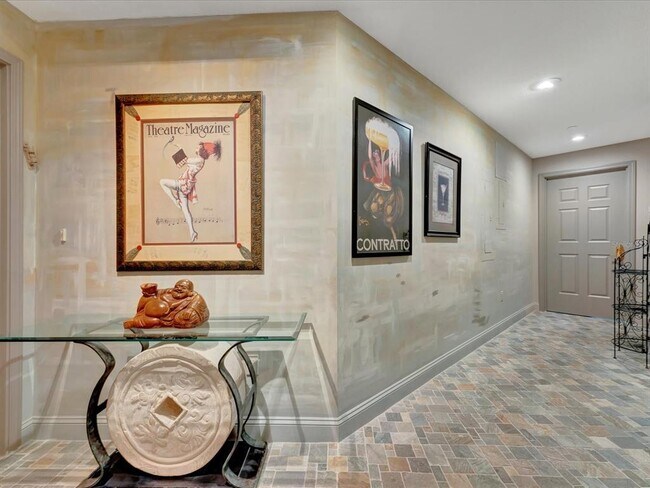 Foto del edificio - 555 5th Ave NE