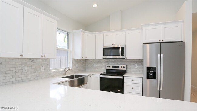 Foto del edificio - 835 106th Ave N