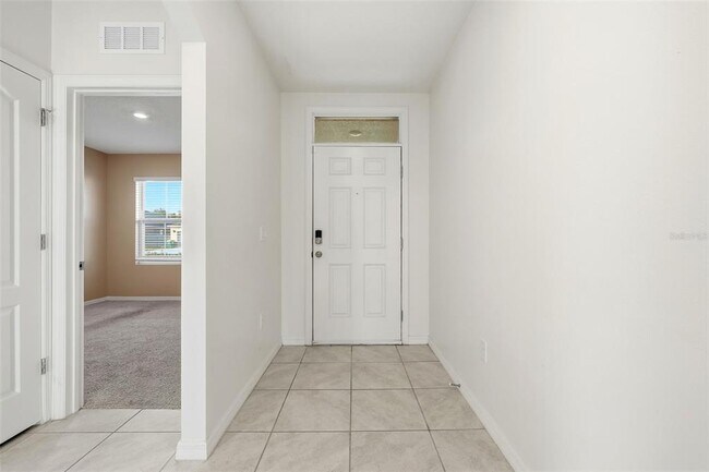 Building Photo - 2633 Grand Central Ave