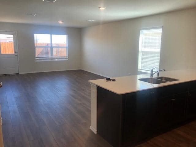 Building Photo - 5341 vinebrook Way