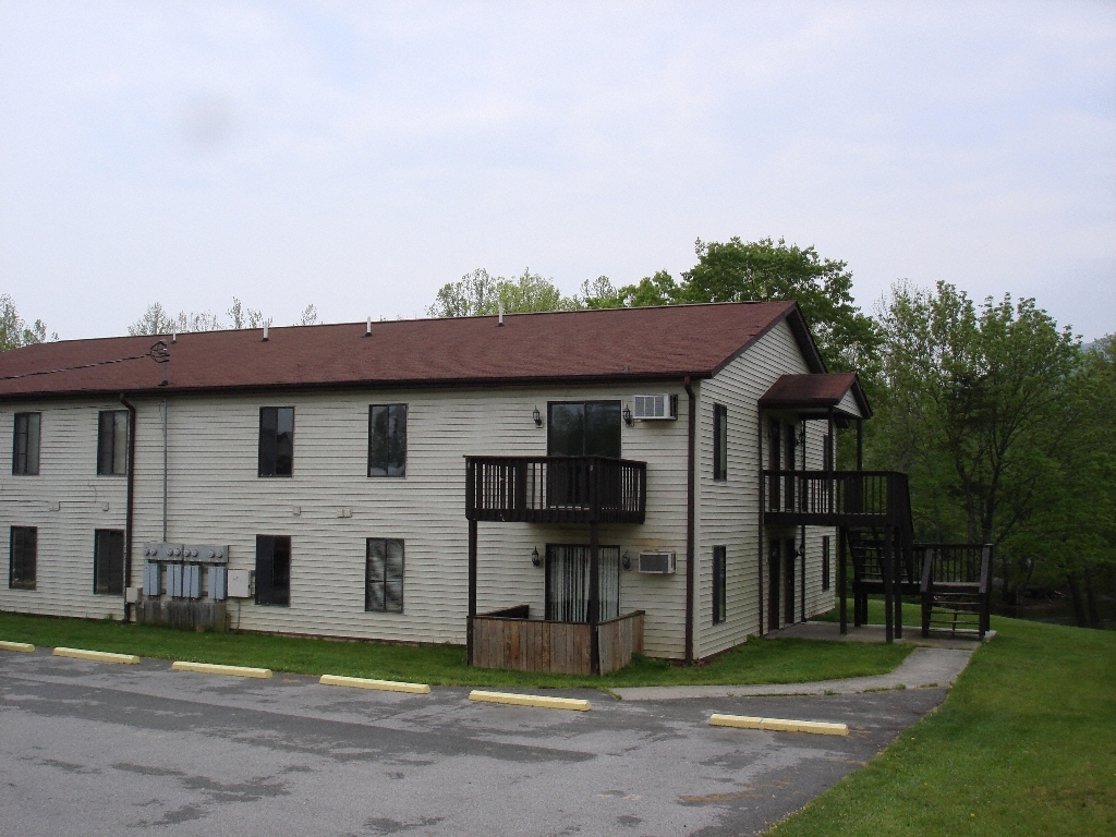 Primary Photo - Mountain View Apartments