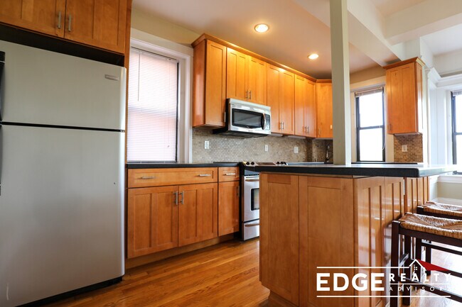 Foto del edificio - 1601 Beacon St