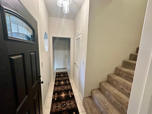 Foto del edificio - Unique 3 Bedroom 2 Bathroom House on Acreage