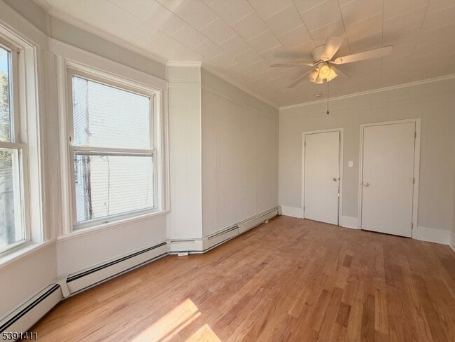 Building Photo - 53-55brill St