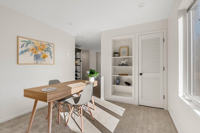 Foto del edificio - 3936 Holden Dr