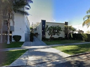 Building Photo - 4719 Vista Del Monte Ave