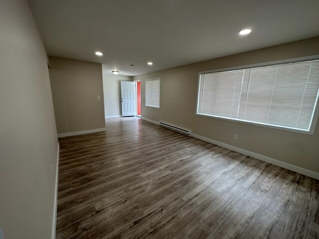 Foto del edificio - 20 N Maple St