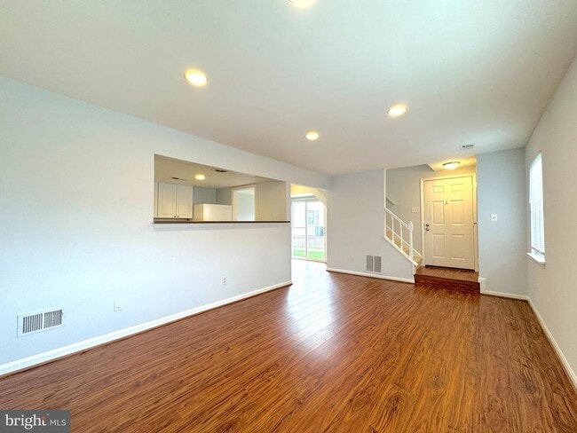 Foto del edificio - 9671 Hagel Cir