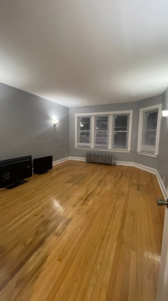 Foto del edificio - 2540 E 78th St