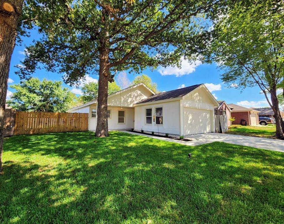 Foto principal - 16885 Canary St