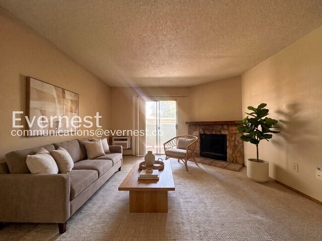 Building Photo - 15128 E Louisiana Dr