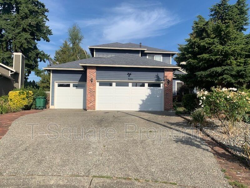 Foto principal - 3401 202nd Pl SW