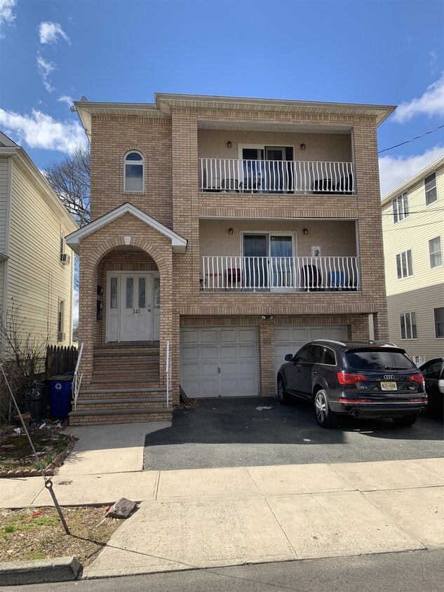 345 Rosehill Pl Unit 2, Elizabeth, NJ 07202 Room for Rent in