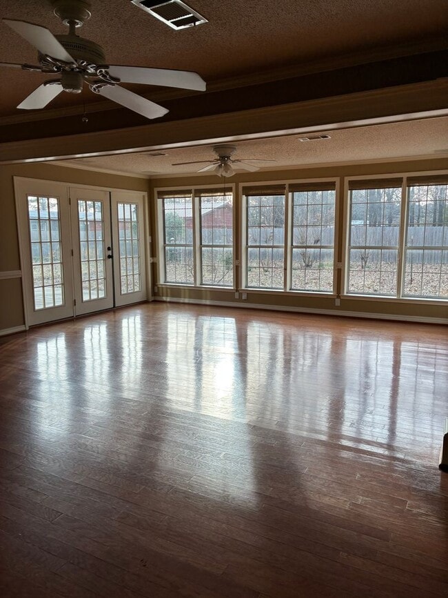 Building Photo - 19 Indian Trail