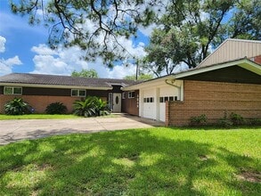 Building Photo - 5819 Reamer St