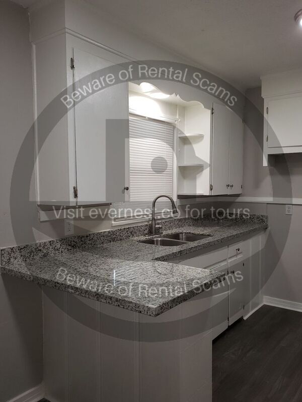 Foto del edificio - 2556 Paden St