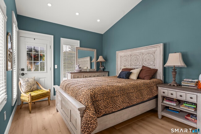 Foto del edificio - 801 Pequot Ave